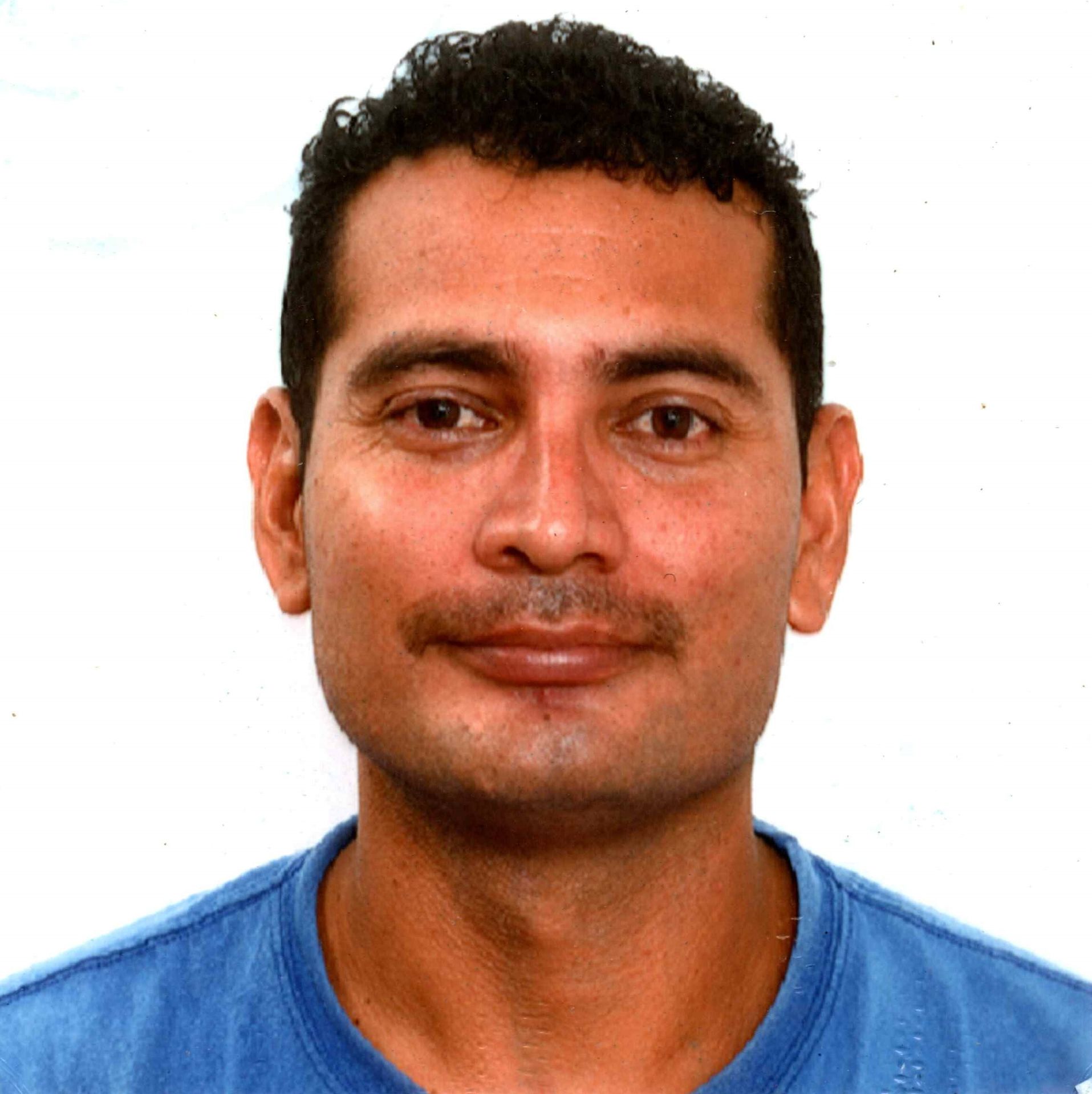 Dennis  Heredia